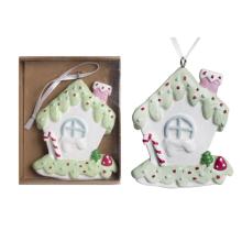 ZÁVESNÝ DOMČEK Z POLYRESINU, SVETLOZELENÝ , CUKRÍKY