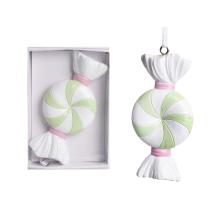 POLYRESINOVÝ ZÁVESNÝ CUKRÍK, TYRKYSOVÝ A BIELY