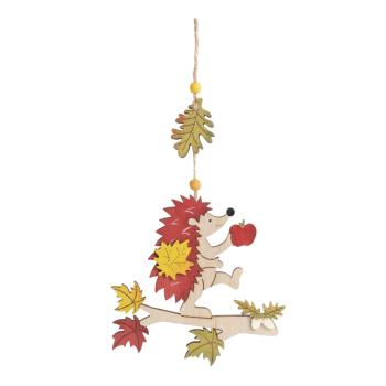 DEKOR DREVENÝ JEŽKO S ČERVENÝM JABLKOM NA VETVE, ZAVESENÝ NA DREVENOM LISTE