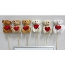 TEXTILNÝ MEDVEĎ, TYČ S ČERVENÝM SRDCOM, HNEDÝ A BIELY