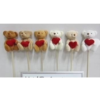 TEXTILNÝ MEDVEĎ, TYČ S ČERVENÝM SRDCOM, HNEDÝ A BIELY