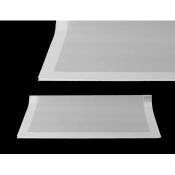 PLASTOVÉ OBALY, SADA 20 KUSOV, ZAKRIVENÉ, HRUBÝ RÁM, BIELE