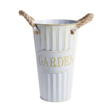 PLECHOVÁ VÁZA S NÁPISOM "FLOWERS&GARDEN", LANO S UŠAMI, SVETLOMODRÁ