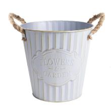 PLECHOVÝ KVETINÁČ S NÁPISOM "FLOWERS&GARDEN", LANO S UCHOM, SVETLOMODRÝ