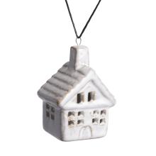 KERAMICKÝ ZÁVESNÝ DOMČEK, BIELY