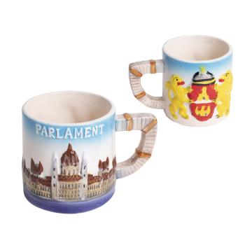 KERAMICKÝ PIVNÝ HRNČEK PARLAMENT