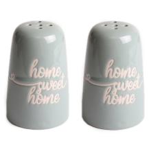 KERAMICKÁ SADA SOĽNIČKY A KORENIČKY, 2 KUSY, S NÁPISOM "HOME SWEET HOME", SVETLOSIVÁ