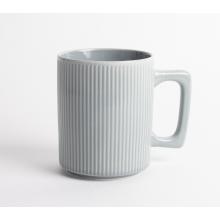 KERAMICKÝ HRNČEK 3D.STRIPED SIVO-ZELENÝ