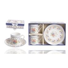 KERAMICKÝ HRNČEK NA ESPRESSO A ŠÁLKA VO VIDIECKEJ/ZDOBNEJ KRABICI