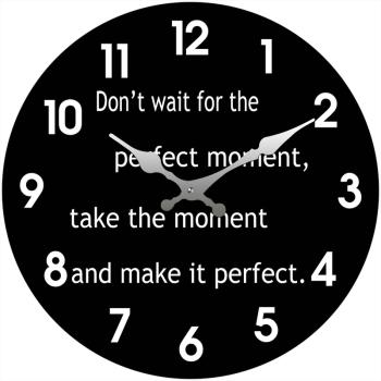 SKLENENÉ HODINY NÁSTENNÉ HODINY OKRÚHLE NIE SÚ W