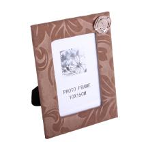 DREVENÝ DRŽIAK NA OBRÁZKY HNEDÝ LIST