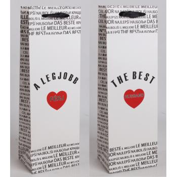 PAPIEROVÁ TAŠKA S VÍNOM, MATNÁ, S CHLOPŇOU SO STUHOU, ČIERNY MEDZINÁRODNÝ NÁPIS NA BIELOM POZADÍ, "A LEGJOBB FÉRJ/ THE BEST HUSBAND" S ČERVENÝM SRDCOM