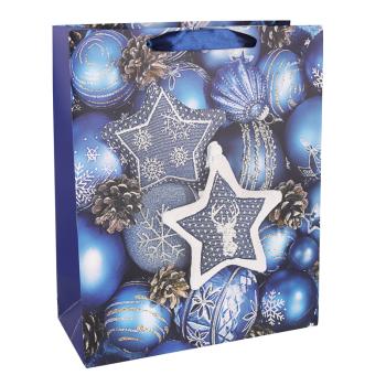 PAPIEROVÉ VRECKÁ S CHLOPŇAMI Z LESKLEJ STUHY, MODRÉ VIANOČNÉ OZDOBY A ORNAMENTY