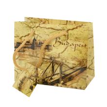 PAPIEROVÉ TAŠKY S MATNÝM, STAROŽITNÝM VZOROM "BUDAPEST"