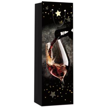 PAPIEROVÁ TAŠKA S PODLOŽKOU POD VÍNO, ČIERNYM POZADÍM, ZLATÝMI HVIEZDAMI A POHÁROM VÍNA