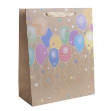 PAPIEROVÉ TAŠKY S MATNÝMI FAREBNÝMI BALÓNMI NA PRÍRODNOM POZADÍ