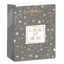 PAPIEROVÁ TAŠKA S MATNOU ZLATOU LESKLOU POTLAČOU, KVETINOVÝ VZOR, NÁPIS " A SPECIAL GIFT FOR YOU "