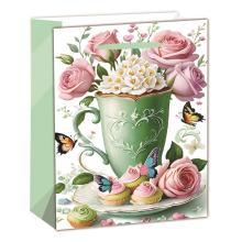 PAPIEROVÉ POHÁRE S POLEVOU, RUŽOVÉ RUŽE V POHÁRI