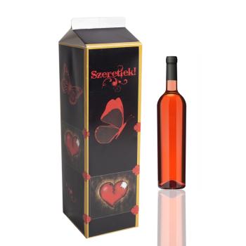 NÁPOJOVÝ KARTÓN, TVAR KRABICE OD MLIEKA, NÁPIS "SZERETLEK"