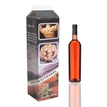 NÁPOJOVÝ KARTÓN V TVARE KRABICE OD MLIEKA, "GYÚRUNK VAZZE!" SURVEY