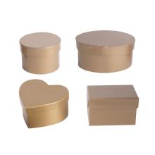 SADA PAPIEROVÝCH KRABÍC, 4 KUSY, NIEKOĽKO FARIEB, LESKLÁ ZLATÁ