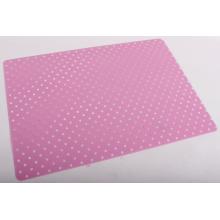 PLASTOVÝ PODTÁCEK POLKA DOT RUŽOVÝ