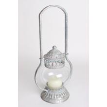 LISOVANÝ KOVOVÝ SVIETNIK S GLÓBUSOM STRIEBORNÝ