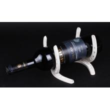 KOVANÝ DRŽIAK NA VÍNO, 3 PODKOVY, BIELY