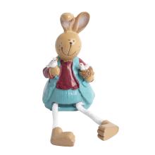 DEKORÁCIA Z POLYRESINU, KRÁLIČÍ CHLAPEC, ZÁVESNÉ NOŽIČKY, HNEDÁ