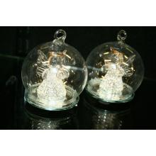 SKLENENÁ ZÁVESNÁ LED GUĽA 7CM