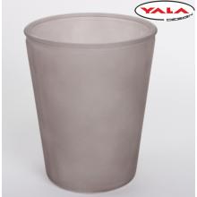 SKLENENÁ VÁZA V TVARE PÍSMENA "V", OKRÚHLA, PIESKOVANÁ, HNEDÁ