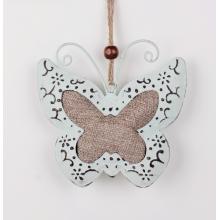 KOVOVÝ ZÁVESNÝ DEKOR S TEXTILNOU INTARZIOU MOTÝĽ TYRKYSOVÝ