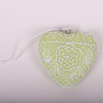 POLYRESINOVÉ SRDCE S HÁČIKOM ZELENÉ