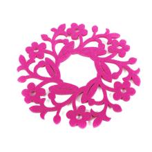 PLSTENÝ PODTÁCEK, OKRÚHLY, KVETINOVÝ, CYKLÁMEN