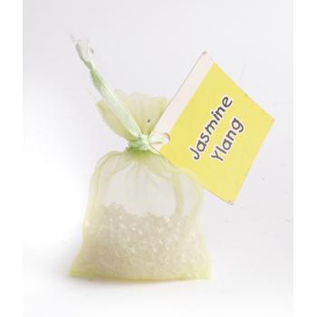 VONNÁ SVIEČKA S VÔŇOU JAZMÍNU