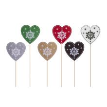 DEKOR DREVENÉ SRDCE NA PALIČKE SO SNEHOVÝMI VLOČKAMI