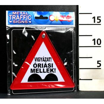 NÁPIS CRESZ, "VIGYÁZZ! ÓRIÁSI MELLEK!" SURVEY