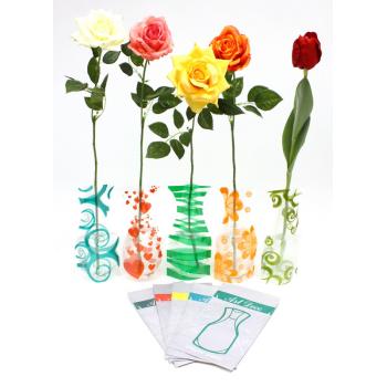 PLASTOVÁ VÁZA NA VODU V PAPIEROVÝCH VRECKÁCH