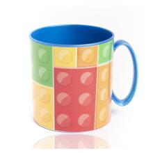 PLASTOVÝ HRNČEK, MIKROVLNNÁ RÚRA, TEHLY