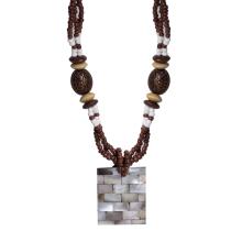 PRÍRODNÝ NÁHRDELNÍK S PRÍVESKOM TEHLOVEJ STENY, HNEDÝ