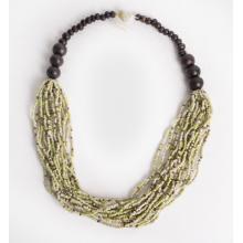 PRÍRODNÝ PERLOVÝ NÁHRDELNÍK S MNOŽSTVOM PERÁL, ZELENÝ