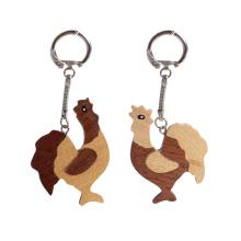 DREVENÝ PRÍVESOK NA KĽÚČE MORIAK SADA 2 KS BÉŽOVÁ