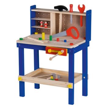 DREVENÝ STÔL NA NÁRADIE