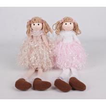 DEKOR DIEVČA SO ZAVESENÝMI NOHAMI, SVETLORUŽOVÝ ALEBO RUŽOVO-ZLATÝ